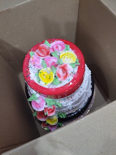 BAKE5YD6FS2B_Radha_ice-cream___cake_shop_ChIJu_-xxAMj8jkRSO4mQGu2C1Y_2