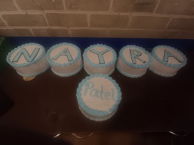 BAKECTTMV32F_Monginis_Cake_Shop_ChIJaTKrxNwr8jkRtMEB01lmcmA_7