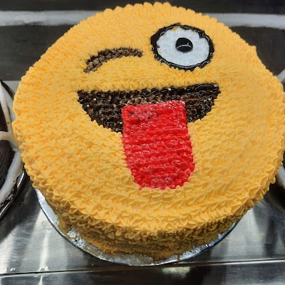 BAKEFN86WW2R_HAPPY_BIRTHDAY_CAKE_PLACE_ChIJCZIdYvpD8jkR6Br-C5CHJbY_10