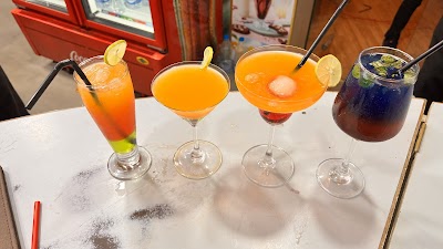 BAKEP6LKCOK7_The_Family_table_ChIJvVV992ND8jkRSLXFbNKdTZc_2