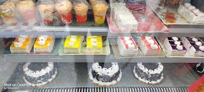 BAKEXSS8NRJE_The_Desi_Cake_ChIJKwng3zVD8jkRT4caiqP64ds_9