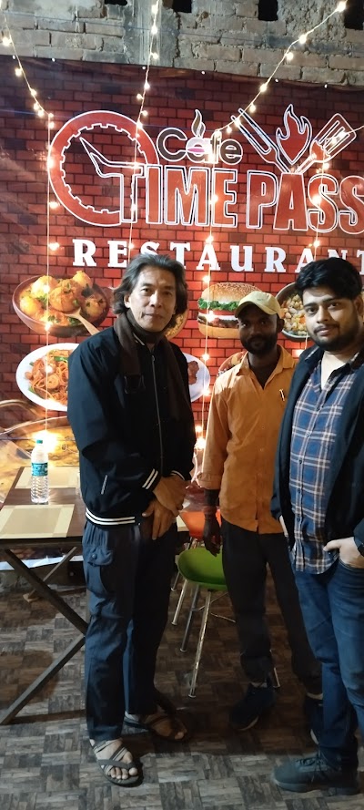 COFFILVXEAWH_Cafe_Timepass_Restaurant_ChIJka77TwAj8jkRfJcOd6EREg0_9