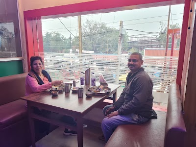 COFFMP1QNF1T_SHRIKRISHNA_MARWARI_BHOJNALAYA_and_FAMILY_RESTAURENT_ChIJiQxuYPgF8jkRVKJq90BkzmI_8