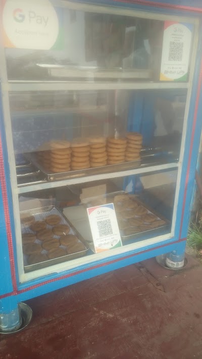 COFFNMSE44Y0_HEERAMAN_Pera_and_Namkeen_snacks_shop_and_ChIJ4YLaMdZp8jkRpRhI1LdCJbI_4