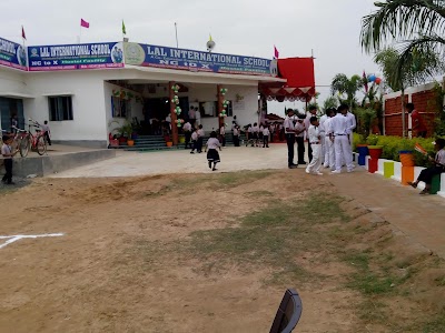 COLL7L4GWVIX_Lal_international_school_ChIJjYyDETkj8jkRjG4N1U4xaYY_4