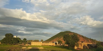 COLLKUX5P5AD_R._Lal_Chanan_High_School_Lakhochak_ChIJoTQxEHYk8jkRBud-Hyz2lkw_3