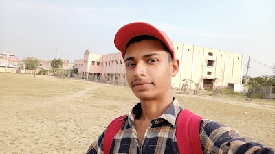 COLLXIZJX9WQ_R_Lal_College_Play_Ground_ChIJqfJQiXI98jkR6Tt7HeiYuN0_1