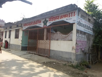 COLLZBE3ATIX_Bhavishya_Bharti_I_T_I_ChIJxUVUmTMb8jkRigNHTgKAmAo_3