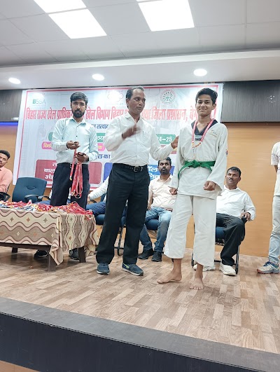 DANCE2UEU38N_Kalyan_Kendra_ChIJlVuZlbUa8jkR4CyafAoRVd4_7