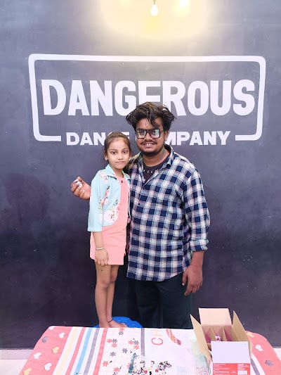 DANCEQ1MNB9V_DANGEROUS_DANCE_COMPANY_ChIJd-kasmjk8TkRWxSeNJELrZU_7