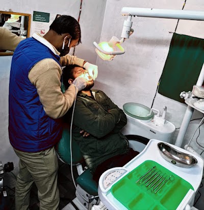 DENTH7ZC3XA1_Dr._Santosh_Kumar_Bharti__Dental_Surgeon__ChIJVc6v5F8b8jkRIPAATsn9BbI_5