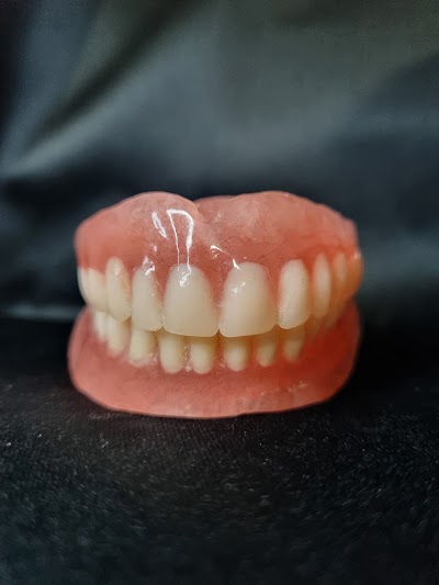 DENTI2VDO2NA_DA_Dental_Clinic_ChIJZ0uMkdwd8jkR3Hwpui55Khw_7