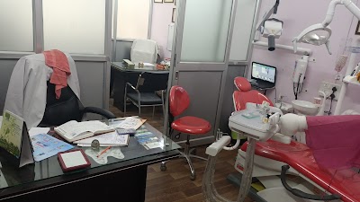 DENTKABRVU2C_Gayatri_Clinic_And_Dental_Care_ChIJ8aNDoQor8jkR5VMwPnqRJBA_2