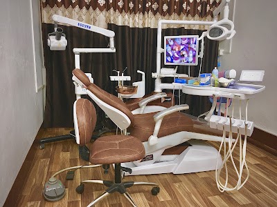 DENTPO91CC3V_Usha_Dental_Clinic_ChIJsTGk079t8jkRZgRfEKAQolE_3