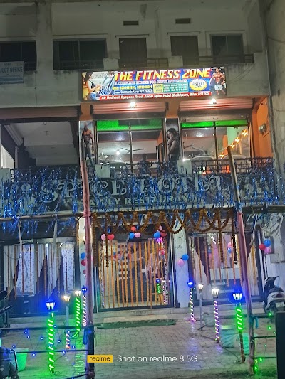 GYM5R2FWPY5T_THE_FITNESS_ZONE_ChIJXak8qZtB8jkRYzRcI9sF6hY_3