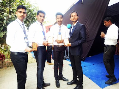 GYM94VDR1NQ0_Lucky_Lokesh_Fitness_Center_ChIJVVVVVZxv8jkRKhc0p9fh60U_5