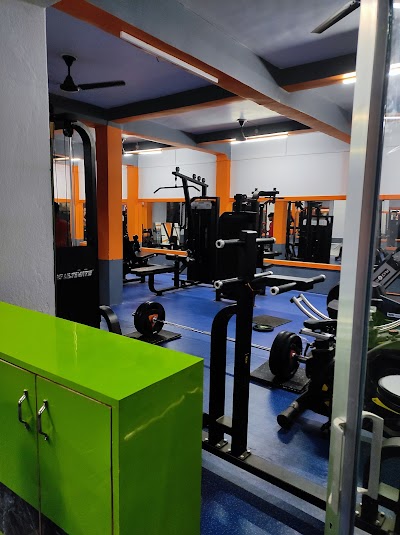 GYMF0SJ74YYU_Golden_Gym_khaira_ChIJQzRZctgr8jkRpag0PzoLNCY_2