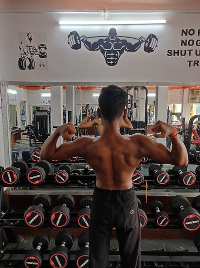 GYMNNBVAH89M_Golden_Gym_ChIJ1WHKG-0r8jkRNkNWDoD39CY_9