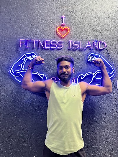 GYMPZL645N4N_FITNESS_ISLAND_GYM_ChIJR-czCNkd8jkRUIXo4-fu6cU_5