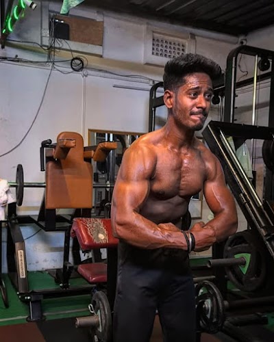 GYMUKZMLXFO5_Monster_Gym_ChIJV1VVJccS8jkR-ZkjX0524KM_4