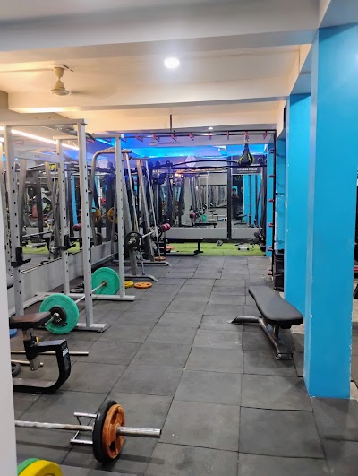 GYMUSGNIGUKU_FITNESS_FREAK_GYM_ChIJ1RWSbNIa8jkRxbWTiSw26bs_1