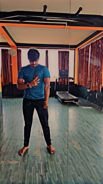 GYMXT4F0BS01_Muscles_garage_unisex_gym_ChIJPfg3h4Ur8jkRobElK22xZYI_6