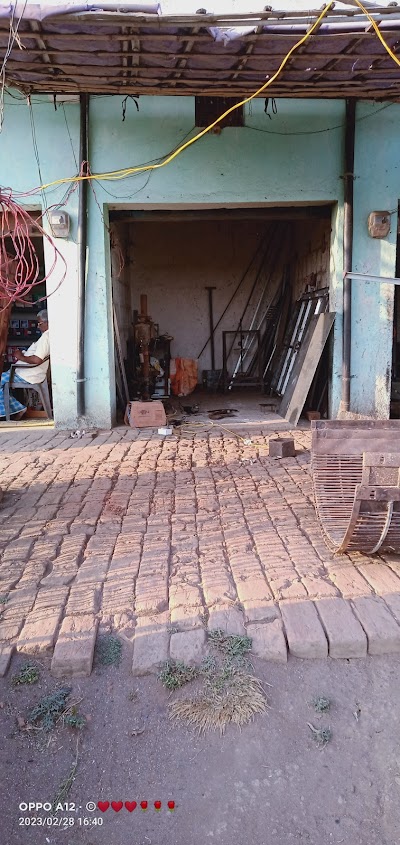 MANF79SAN2ET_Sonu_welder_ChIJ76XgZOg_8jkROGydUmdpCXM_2