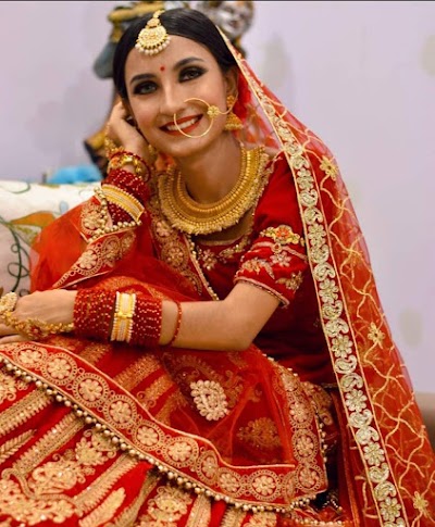 PARL0IPK01B1_Rlaunch_Jamui_salon_ChIJ_XhKjiQr8jkRxBGu1270VDY_2