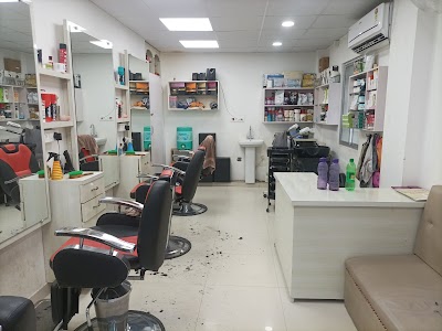 PARL8RRFV6ND_Madan_saloon__beauty_parlour_ChIJx_uDN7n38TkR8uFVG6TvFG0_8