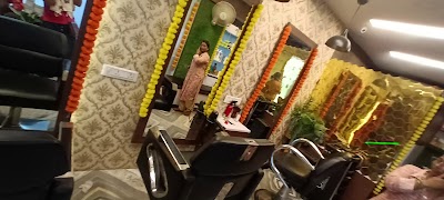 PARLBLKCQJ5W_Zoom_salon_ChIJvdejB9Ur8jkRAZxGxgR37pc_9