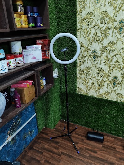 PARLCQUDABFI_Glam_up_Beauty_Parlour___Spa_ChIJ7_3OJZUr8jkR2MkH55df2SE_1