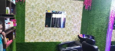 PARLCQUDABFI_Glam_up_Beauty_Parlour___Spa_ChIJ7_3OJZUr8jkR2MkH55df2SE_2