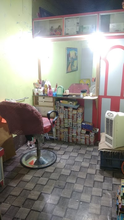 PARLNXJOMRHM_Neha_ChIJvV20Is8j8jkRNvT-ey6okYc_2