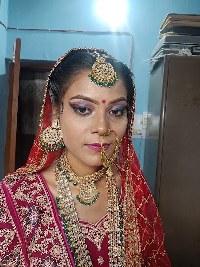 PARLXVFIQ5FZ_maa_Annapurna_ladies_beauty_ChIJxf7r6kMb8jkRIddYSr5uEvk_6