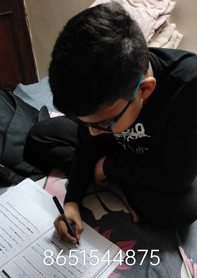 PHARMROMR4IW_Creative_Home_Tuition_ChIJhbrsTcUb8jkRaTQeoreIQkk_8