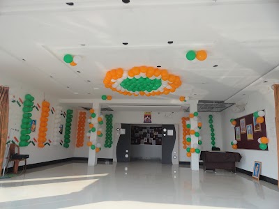 SCHO3YT9C4BL_Creative_Minds_International_School_ChIJQwrXjOof8jkRLhmde5Lq0wM_8