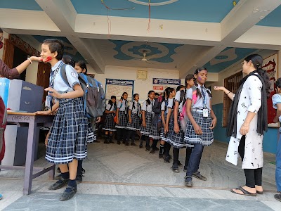 SCHO7Q9KBGTP_SKY_VISION_Sr._Secondry_PUBLIC_SCHOOL_ChIJf5gLweEj8jkRq3ddniWlzxg_5