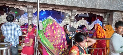 SCHOFW2BNYXI_Indupur_Primary_School_2_ChIJOXnYc3sW8jkRfEuY6Y1wX7Q_2