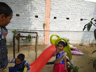 SCHOS6NEE6DM_Kidzee_school_Lakhisarai_ChIJ04B21toj8jkRRirPaJMXqXA_9