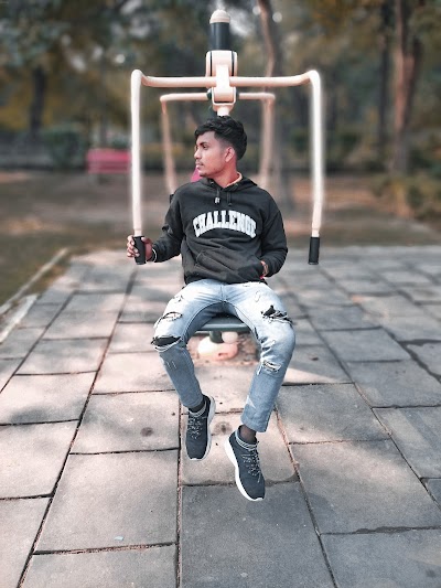 SCHOSF38E71S_Janpur_school_ChIJQ_SHn1Al8jkRcs8SP62bm9g_1