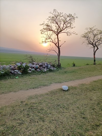 SCHOUUVTMUYT_Primary_School_Tahadiya_ChIJS5CbXhUW8jkRsCrZqc88iAg_1