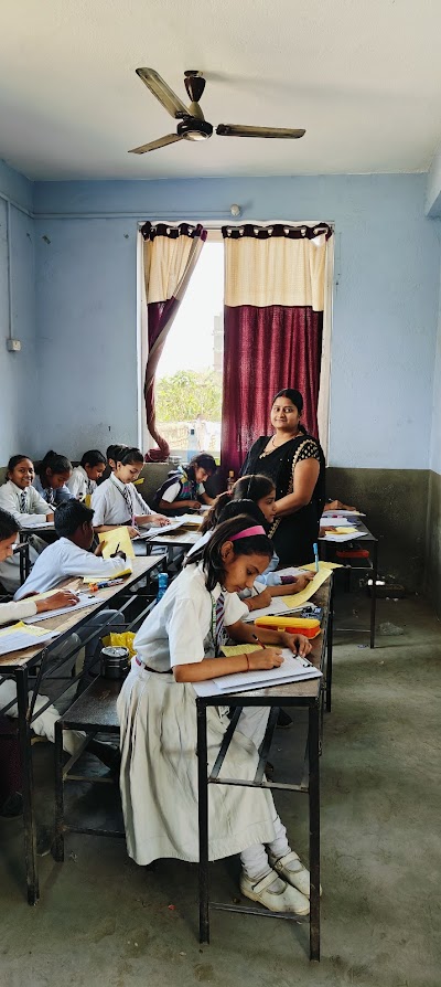 SCHOW4KIOOPP_Evergreen_Oasis_Residential_School_ChIJTbGVOIUW8jkRjQpBM6S-Yj4_3