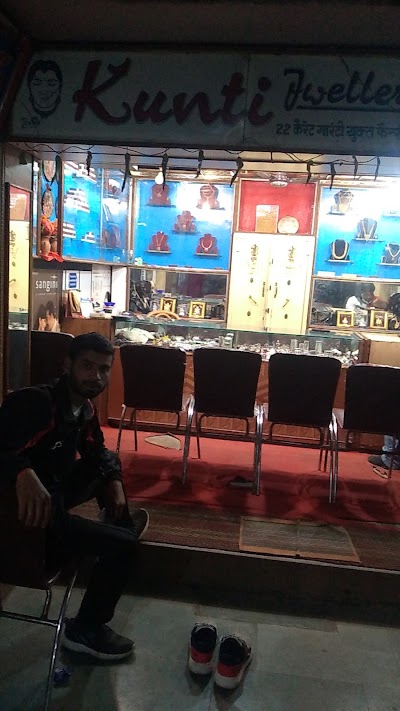 STATJB4C2AYO_Sahiba_Br_Market_ChIJ__TFs9Ya8jkRdNPWNGBrokU_3