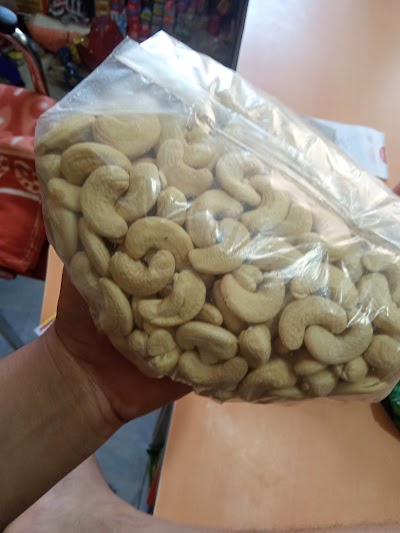 SUPEOIZJCEMP_Radha_Krishna_Kirana_Store_ChIJwXN9TzMj8jkRY9P1ees5MEw_8