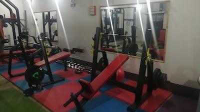 GYMUKZMLXFO5_Monster_Gym_ChIJV1VVJccS8jkR-ZkjX0524KM_1